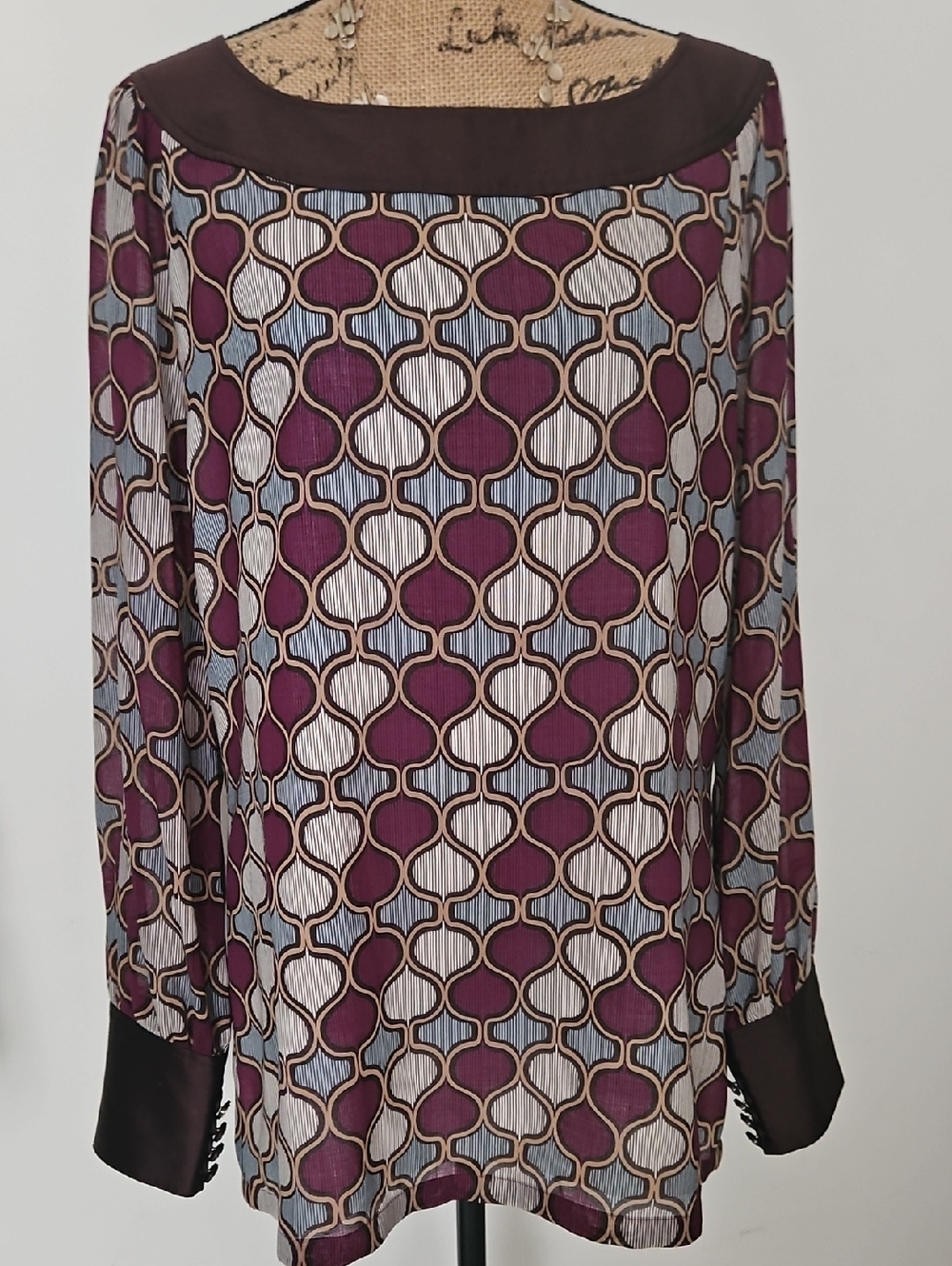 Tory Burch Blouse, Size 14. - Picture 4 of 12